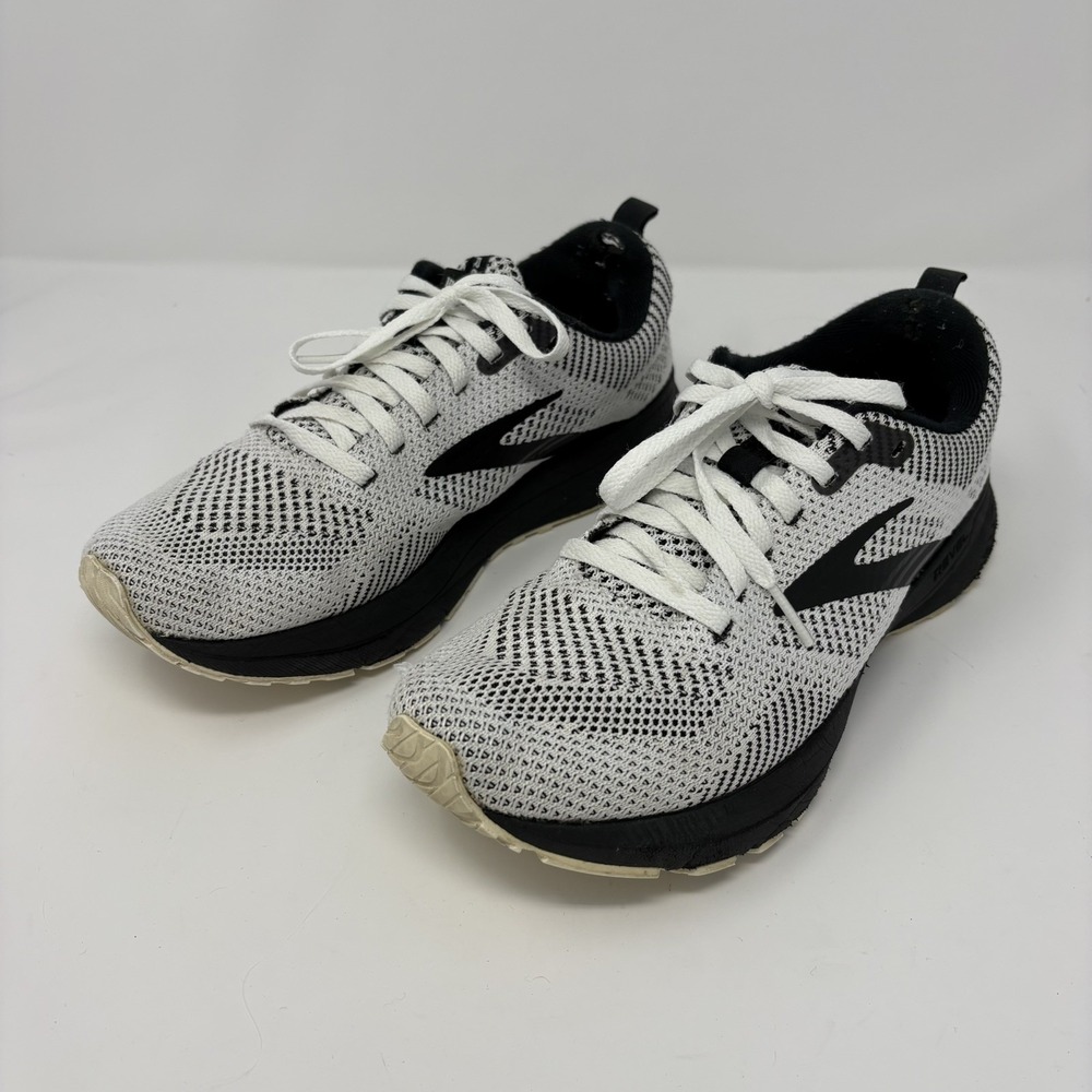 Brooks Revel 5 Running Shoes White/Black US Womens 8 Sneaker CrossFit